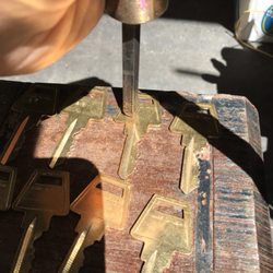 Cut some keys for our client and engraved them with individual lettering and numbers.
