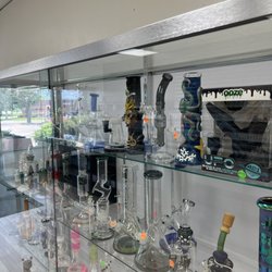 Crown Jewell Vapes and Smokes - Glass