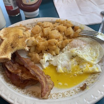 Olympic Flame Restaurant - Eggs, bacon potatoes and toast. - Breakfast & Brunch Near Me - Myrtle Beach, South Carolina Olympic Flame Restaurant - Eggs, bacon potatoes and toast. - Breakfast & Brunch Near Me - Myrtle Beach, South Carolina
