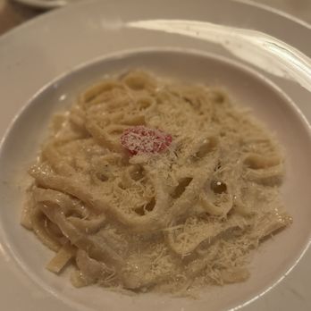 Café Figaro - Fettuccine Alfredo - Italian Near Me - Burlingame, California