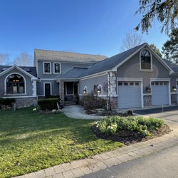 Rosales Exteriors service - New roof