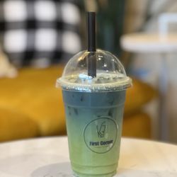 First Corner Bubble Tea Shop - Blue Butterfly Matcha Tea