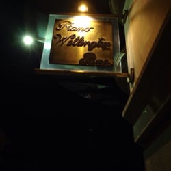 Hotel Silken Ciudad de Vitoria - La esquina es el piano bar Wellington
