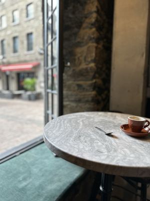 Café Olimpico - Vieux-Montréal by null