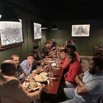 John LS - Great service for a large group, Just call for reservations! - Seafood Near Me - Sumrall, Mississippi