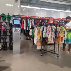 Old Navy Outlet - Clearance section