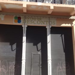 Centro de Descontos - Fachada do local fechado.