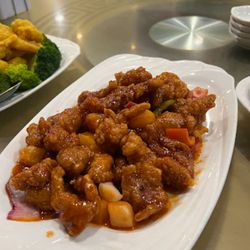 King Bee - Sweet and sour chicken