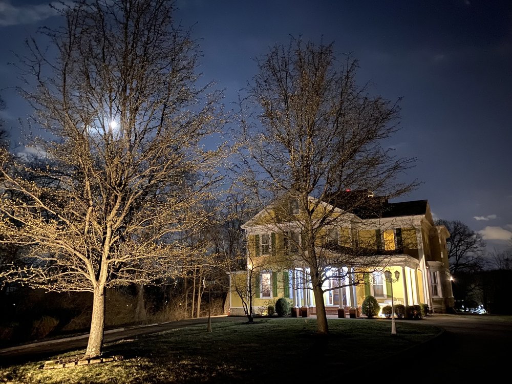 SIX ACRES BED & BREAKFAST Updated August 2024 29 Photos & 15