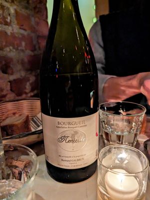 Le Caveau by null