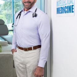 Intellectual Medicine - Dr. Stephen Petteruti in Fort Lauderdale office.