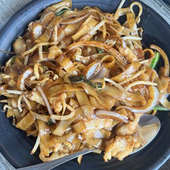 IT DIMSUM - Stir Stir-fried Rice Noodles with Chicken. My favorite! - Dim Sum Near Me - Albuquerque, New Mexico
