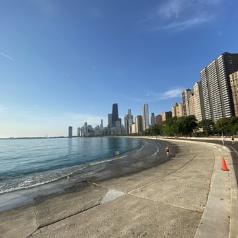 Fullerton Beach - Beaches Near Me - Chicago, Illinois Fullerton Beach - Beaches Near Me - Chicago, Illinois