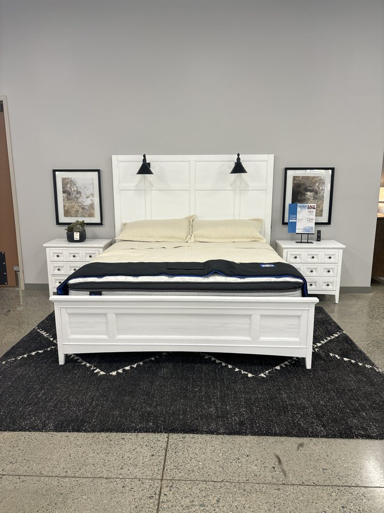 SLEEPMOR Updated August 2024 43 Photos 2983 Jamacha Rd, El Cajon