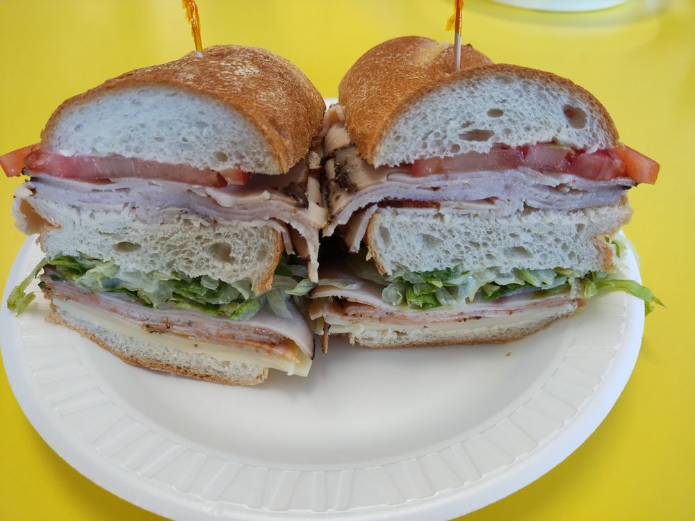 Wally's Deli Logo