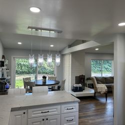 One Stop Shop - Kitchen and dining room