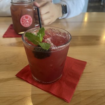 Bread & Roses - Blackberry Smash - Breakfast & Brunch Near Me - Shelby Township, Michigan