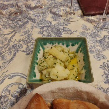 Victoria 8 - Complementary potatoes - Spanish Near Me - Seville, SE