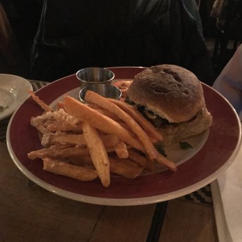 Cafe Rue Dix - French Near Me - Brooklyn, New York