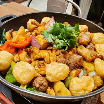 Mui Kee Chicken Pot - Dry chicken hot pot, with added ingredients - Chinese Near Me - Richmond, British Columbia Mui Kee Chicken Pot - Dry chicken hot pot, with added ingredients - Chinese Near Me - Richmond, British Columbia