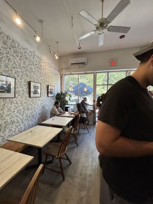 Phinista Cafe by null