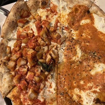Grimaldi's Pizzeria - 1/2 Vodka Pizza 1/2 Chicken Parm Pizza - Pizza Near Me - Garden City, New York