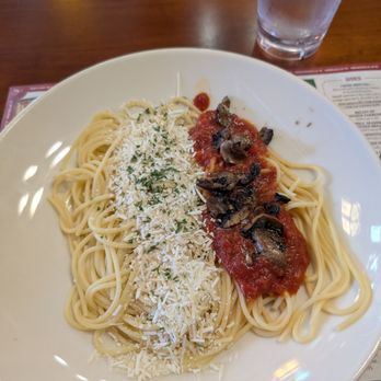 The Old Spaghetti Factory - Managers favorite : mizithra and mushroom sauce - Italian Near Me - Clackamas, Oregon The Old Spaghetti Factory - Managers favorite : mizithra and mushroom sauce - Italian Near Me - Clackamas, Oregon
