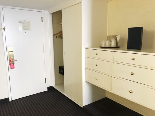 The Midtown Hotel by null