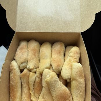 Nanding's Bakery - Bakeries Near Me - Waipahu, Hawaii