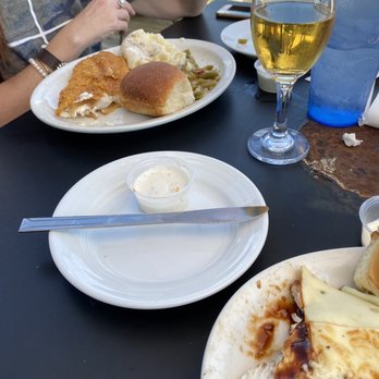 Dam Restaurant Lounge - Dam restaurant - American Near Me - Warsaw, Missouri