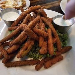 Roadhouse 77 - Green beans were a lil spicy and yummy