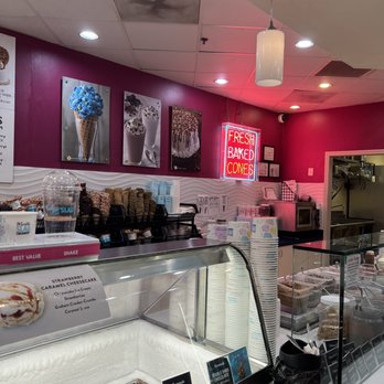 Marble Slab Creamery - Inside - Ice Cream & Frozen Yogurt Near Me - Destin, Florida
