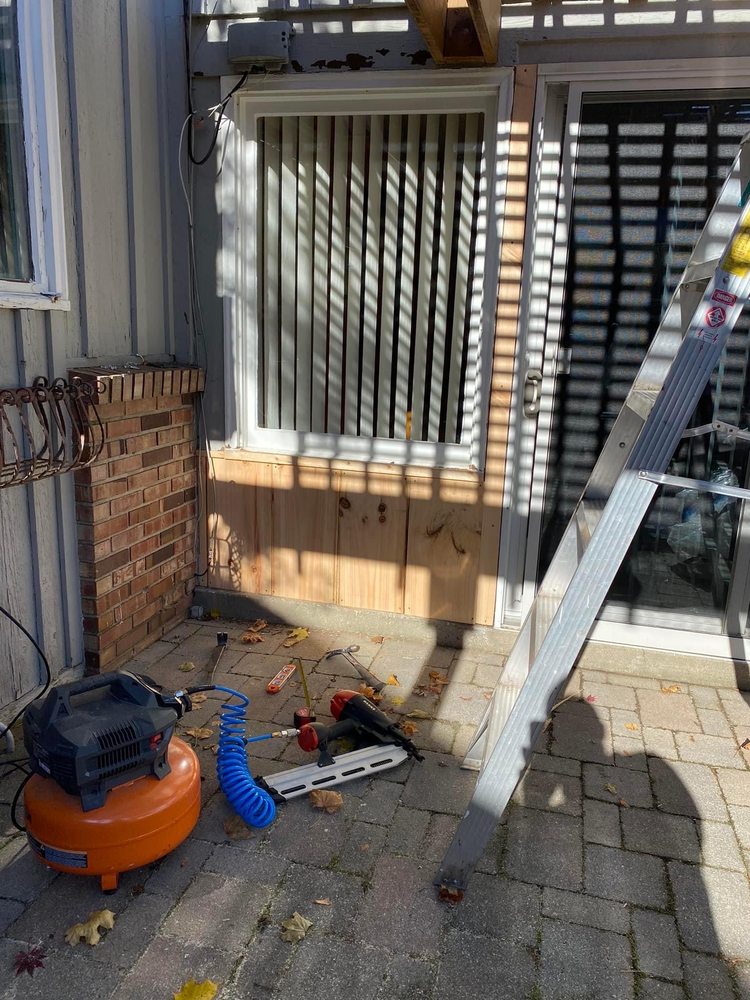 Slide of Modern Home Solutions