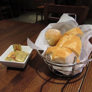 Artu - bread service 6/2011 - Italian Near Me - Boston, Massachusetts Artu - bread service 6/2011 - Italian Near Me - Boston, Massachusetts