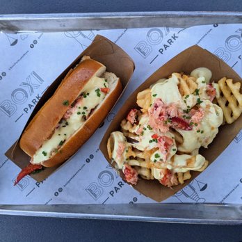 Boxi Park - Lobster roll and lobster fries - Bars Near Me - Orlando, Florida