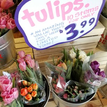 Trader Joe's - Tulips! - Grocery Near Me - Henderson, Nevada Trader Joe's - Tulips! - Grocery Near Me - Henderson, Nevada