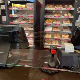 It's more like what's not in this photo. Which is an employee for about 15 to 20 minutes.
