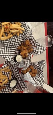 Leo's Grill & Malt Shop by null