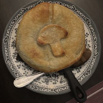 Monarch & Lion - Truffle mushroom pot pie - British Near Me - Chicago, Illinois Monarch & Lion - Truffle mushroom pot pie - British Near Me - Chicago, Illinois