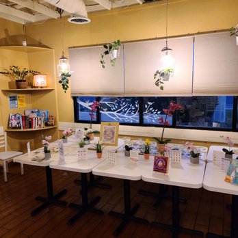 Loving Hut - Glendale - Tables or to the side - Vegan Near Me - Glendale, Arizona Loving Hut - Glendale - Tables or to the side - Vegan Near Me - Glendale, Arizona