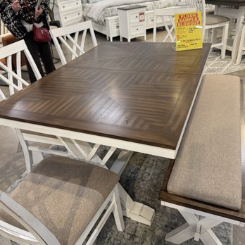 Ashley Store - Dinning room table - Furniture Stores Near Me - Bensalem, Pennsylvania Ashley Store - Dinning room table - Furniture Stores Near Me - Bensalem, Pennsylvania