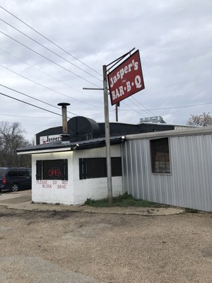 Jasper's BBQ by null