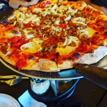 Aviva Brick Oven - Sausage and Onions - Yummy - Pizza Near Me - Warrendale, Pennsylvania