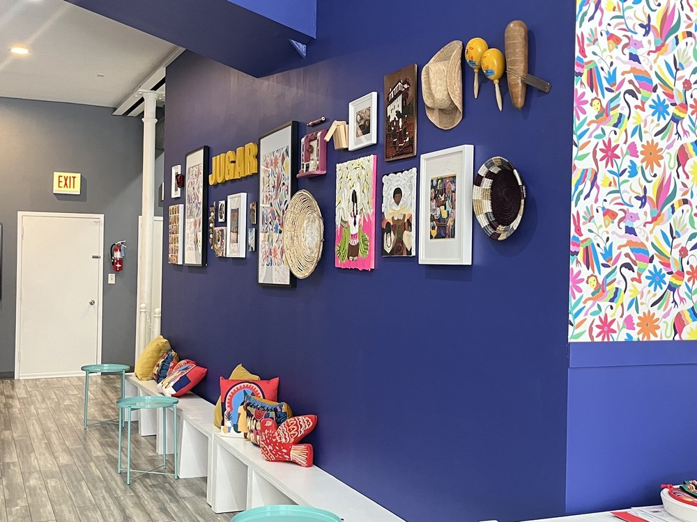 Luna Y Cielo Play Cafe Logo