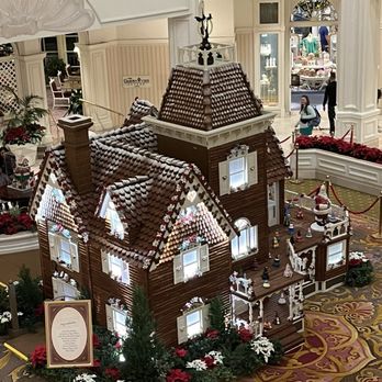 1900 Park Fare - Gingerbread house - American Near Me - Lake Buena Vista, Florida 1900 Park Fare - Gingerbread house - American Near Me - Lake Buena Vista, Florida