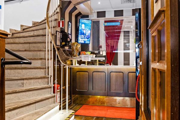 Hotel Savoy by null