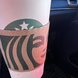 Starbucks - Grande Hot White Chocolate Mocha 1 shot
