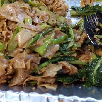 Daisy Mint - beef pad see ew - Thai Near Me - Pasadena, California