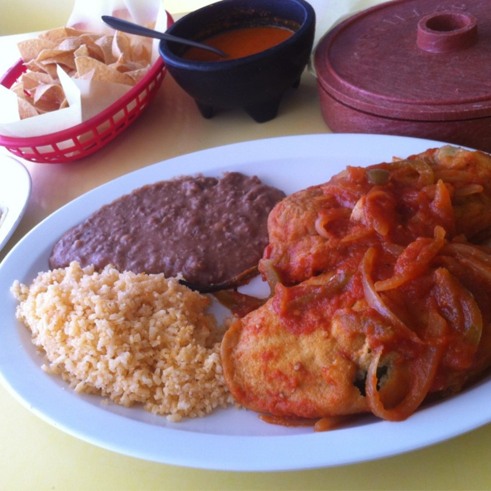 Lindo Acapulco - Chile Rellenos - Mexican Near Me - Hawthorne, California Lindo Acapulco - Chile Rellenos - Mexican Near Me - Hawthorne, California