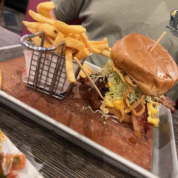 Downtown Flavortown - Bacon Mac N cheese burger - Arcades Near Me - Pigeon Forge, Tennessee Downtown Flavortown - Bacon Mac N cheese burger - Arcades Near Me - Pigeon Forge, Tennessee